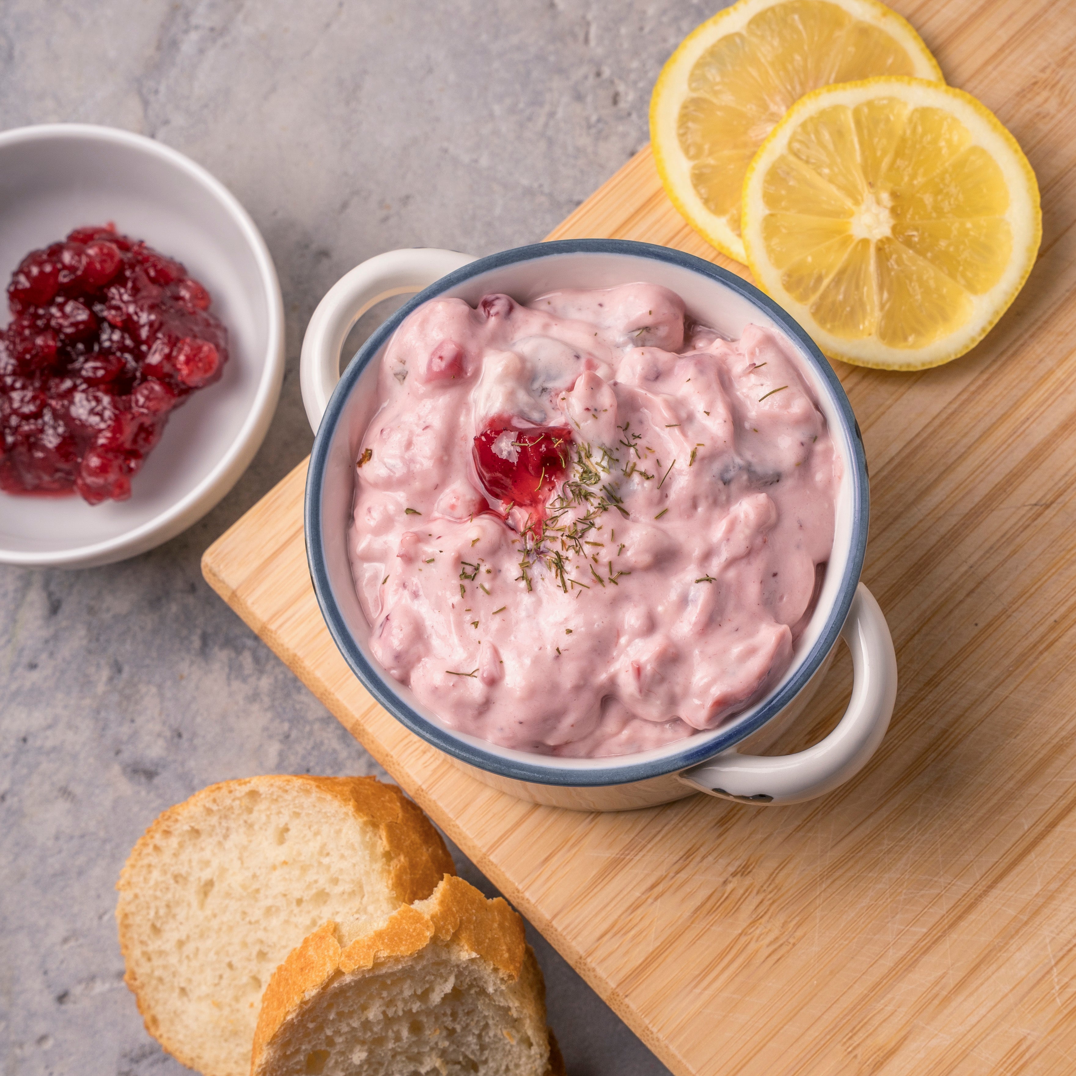 Heringssalat mit Preiselbeeren